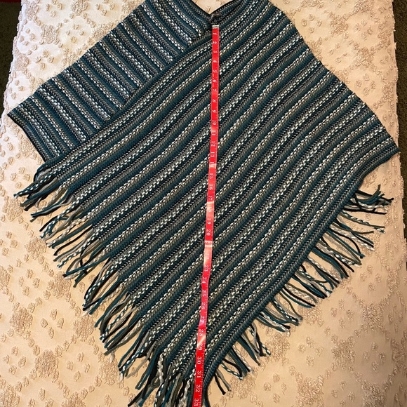 Poncho One Size - Picture 5 of 6